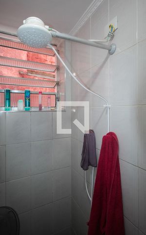 Casa à venda com 305m², 6 quartos e 7 vagasPiso -1: Banheiro