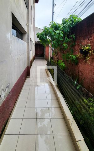 Casa à venda com 305m², 6 quartos e 7 vagasPiso -1:  Corredor Lateral