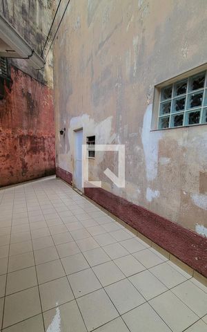 Casa à venda com 305m², 6 quartos e 7 vagasPiso -1(externo):  Área de serviço / Quintal