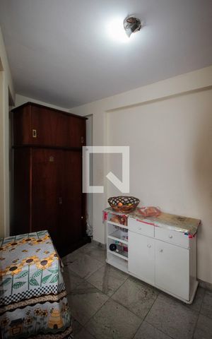 Casa à venda com 305m², 6 quartos e 7 vagasPiso -1: Quarto 1