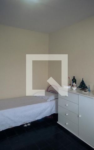 Casa à venda com 305m², 6 quartos e 7 vagasPiso 1: Quarto 2