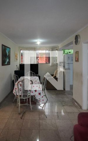 Casa à venda com 305m², 6 quartos e 7 vagasPiso -1: Sala