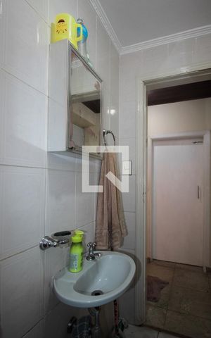 Casa à venda com 305m², 6 quartos e 7 vagasPiso -1: Banheiro