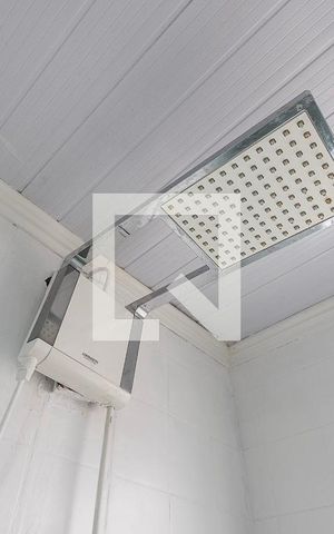 Casa à venda com 120m², 3 quartos e 1 vaga Casa à venda com 120m², 3 quartos e 1 vagaBanheiro