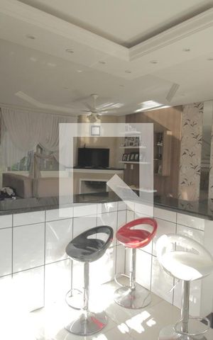 Casa à venda com 180m², 4 quartos e 4 vagasCozinha