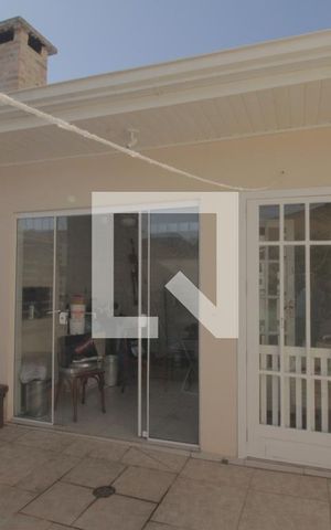 Casa à venda com 180m², 4 quartos e 4 vagasChurrasqueira