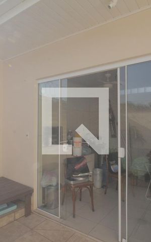 Casa à venda com 180m², 4 quartos e 4 vagasChurrasqueira