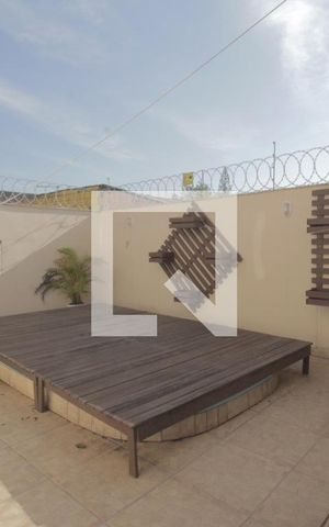 Casa à venda com 180m², 4 quartos e 4 vagasÁrea comum - Piscina