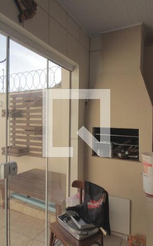 Casa à venda com 180m², 4 quartos e 4 vagasChurrasqueira
