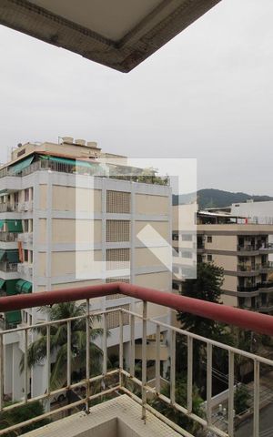 Apartamento à venda com 300m², 5 quartos e 3 vagasQuarto 3 - Varanda se comunica com a suíte 1