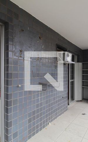 Apartamento à venda com 300m², 5 quartos e 3 vagasQuarto 3 - Varanda se comunica com a suíte 1