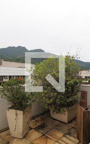 Apartamento à venda com 300m², 5 quartos e 3 vagasTerraço