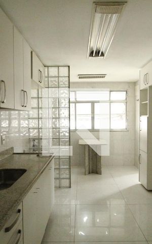 Apartamento à venda com 300m², 5 quartos e 3 vagasCozinha