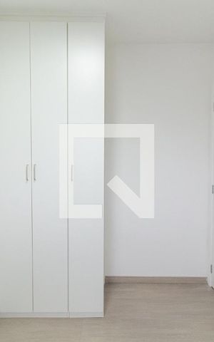 Apartamento à venda com 42m², 2 quartos e 1 vagaQuarto 2 - Armários