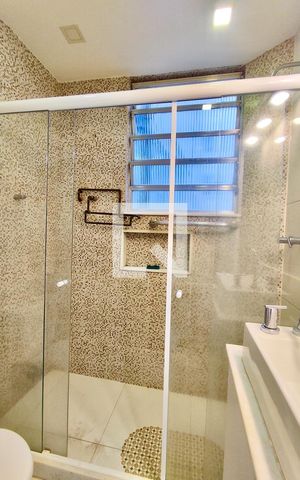 Apartamento para alugar com 96m², 3 quartos e sem vaga Apartamento para alugar com 96m², 3 quartos e sem vagaBanheiro social