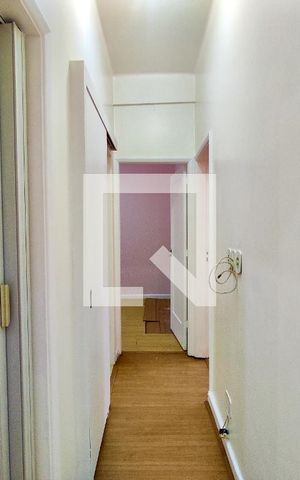 Apartamento para alugar com 96m², 3 quartos e sem vaga Apartamento para alugar com 96m², 3 quartos e sem vagaCorredor