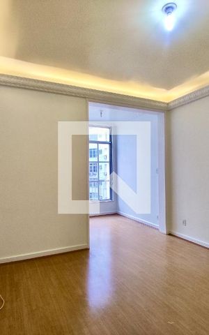 Apartamento para alugar com 96m², 3 quartos e sem vaga Apartamento para alugar com 96m², 3 quartos e sem vagaSala