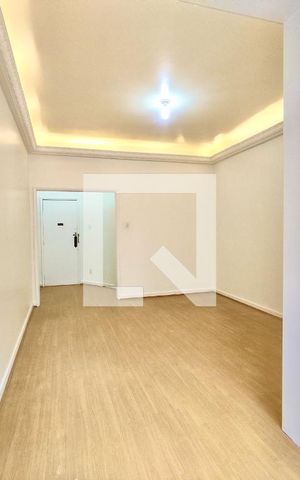 Apartamento para alugar com 96m², 3 quartos e sem vaga Apartamento para alugar com 96m², 3 quartos e sem vagaSala