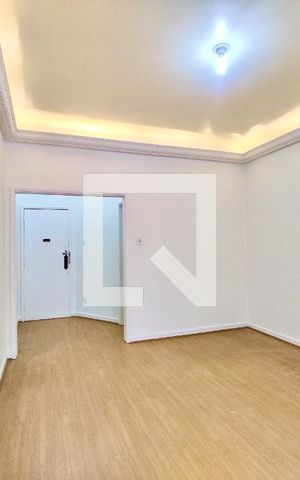 Apartamento para alugar com 96m², 3 quartos e sem vaga Apartamento para alugar com 96m², 3 quartos e sem vagaSala