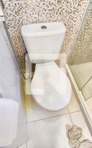 Apartamento para alugar com 96m², 3 quartos e sem vaga Apartamento para alugar com 96m², 3 quartos e sem vagaBanheiro social