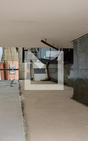 Casa à venda com 150m², 2 quartos e 3 vagasCorredor