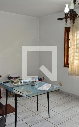 Casa à venda com 150m², 2 quartos e 3 vagasSala