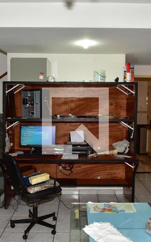 Casa à venda com 150m², 2 quartos e 3 vagasSala