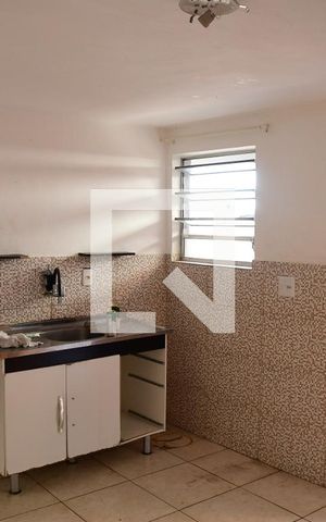 Casa para alugar com 80m², 2 quartos e sem vagaCozinha
