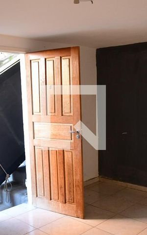 Casa para alugar com 80m², 2 quartos e sem vagaSala
