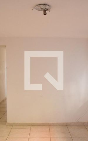 Casa para alugar com 80m², 2 quartos e sem vagaSala