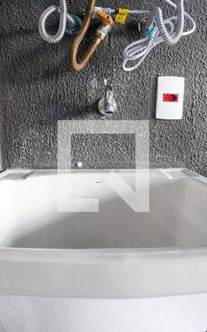 Apartamento à venda com 62m², 2 quartos e 1 vaga Apartamento à venda com 62m², 2 quartos e 1 vagaLavanderia Detalhe