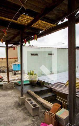 Casa à venda com 144m², 2 quartos e 2 vagas Casa à venda com 144m², 2 quartos e 2 vagasTerraço