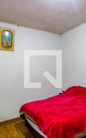 Casa à venda com 144m², 2 quartos e 2 vagas Casa à venda com 144m², 2 quartos e 2 vagasQuarto 2