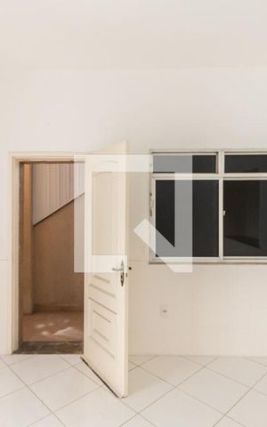 Casa para alugar com 95m², 2 quartos e sem vagaSala
