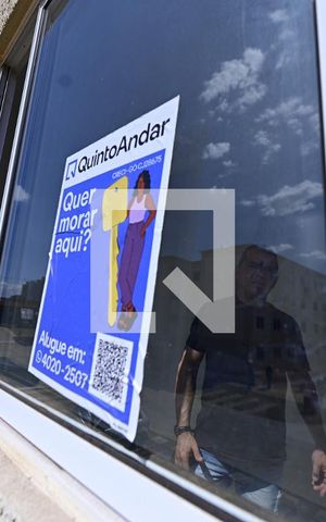 Apartamento para alugar com 46m², 2 quartos e 2 vagas Apartamento para alugar com 46m², 2 quartos e 2 vagasPlaquinha