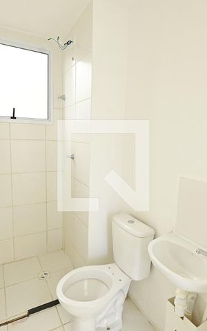 Apartamento para alugar com 46m², 2 quartos e 2 vagas Apartamento para alugar com 46m², 2 quartos e 2 vagasBanheiro