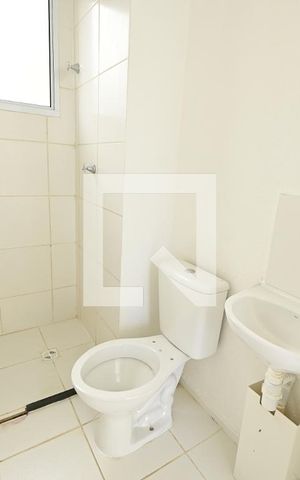 Apartamento para alugar com 46m², 2 quartos e 2 vagas Apartamento para alugar com 46m², 2 quartos e 2 vagasBanheiro