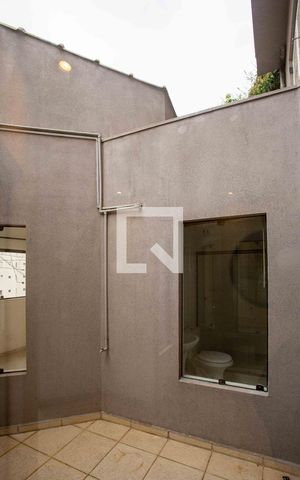 Casa à venda com 385m², 6 quartos e 2 vagasJardim de Inverno