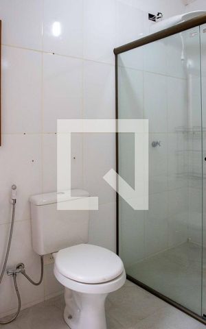 Casa à venda com 385m², 6 quartos e 2 vagasBanheiro da Suíte