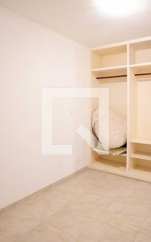 Casa à venda com 385m², 6 quartos e 2 vagasQuarto 5