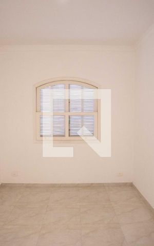 Casa à venda com 385m², 6 quartos e 2 vagasQuarto 5