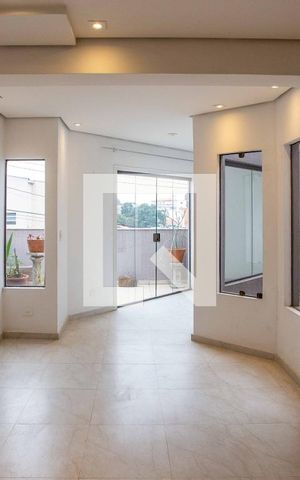 Casa à venda com 385m², 6 quartos e 2 vagasSala
