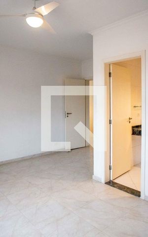 Casa à venda com 385m², 6 quartos e 2 vagasQuarto Suite 2