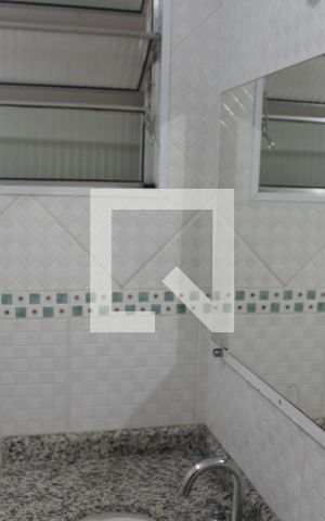 Apartamento para alugar com 60m², 1 quarto e sem vagaBanheiro 