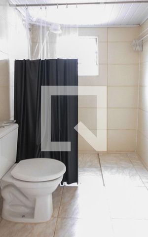 Studio para alugar com 30m², 1 quarto e sem vaga Studio para alugar com 30m², 1 quarto e sem vagaBanheiro