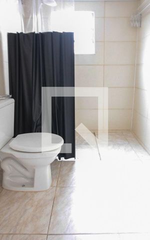 Studio para alugar com 30m², 1 quarto e sem vaga Studio para alugar com 30m², 1 quarto e sem vagaBanheiro