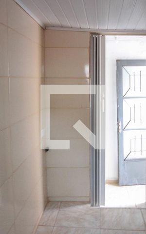 Studio para alugar com 30m², 1 quarto e sem vaga Studio para alugar com 30m², 1 quarto e sem vagaBanheiro