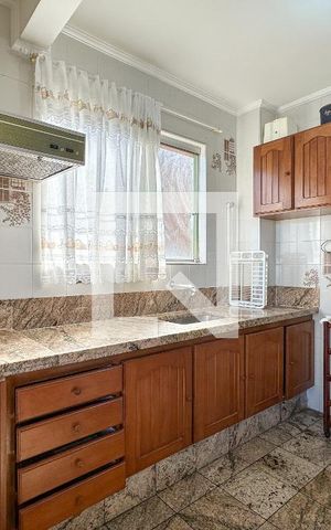 Apartamento para alugar com 150m², 2 quartos e 2 vagas Apartamento para alugar com 150m², 2 quartos e 2 vagasCozinha