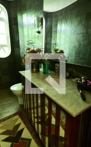 Casa à venda com 503m², 6 quartos e 5 vagas Casa à venda com 503m², 6 quartos e 5 vagasBanheiro