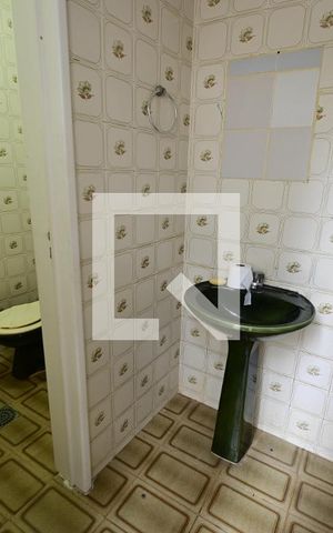 Casa à venda com 503m², 6 quartos e 5 vagas Casa à venda com 503m², 6 quartos e 5 vagasBanheiro